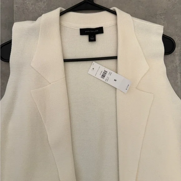 NWT Ann Taylor Knit Sweater | S - Picture 2 of 5